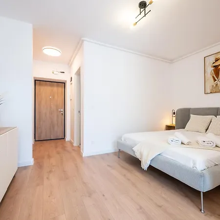 Apartman Hills Titanium - Sunny With Views