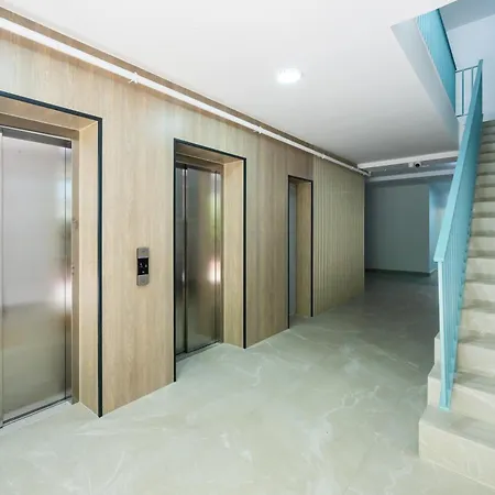 Apartman Hills Titanium - Sunny With Views Bukarest